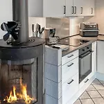 3 Bedroom Amazing In Dom wakacyjny
