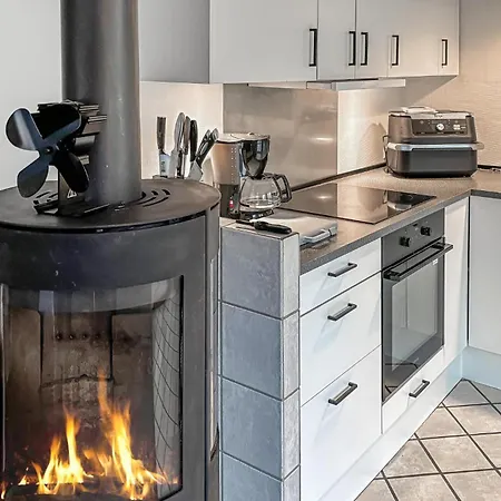 3 Bedroom Amazing In Prázdninový dům