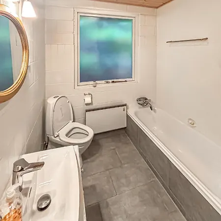 3 Bedroom Amazing In Prázdninový dům